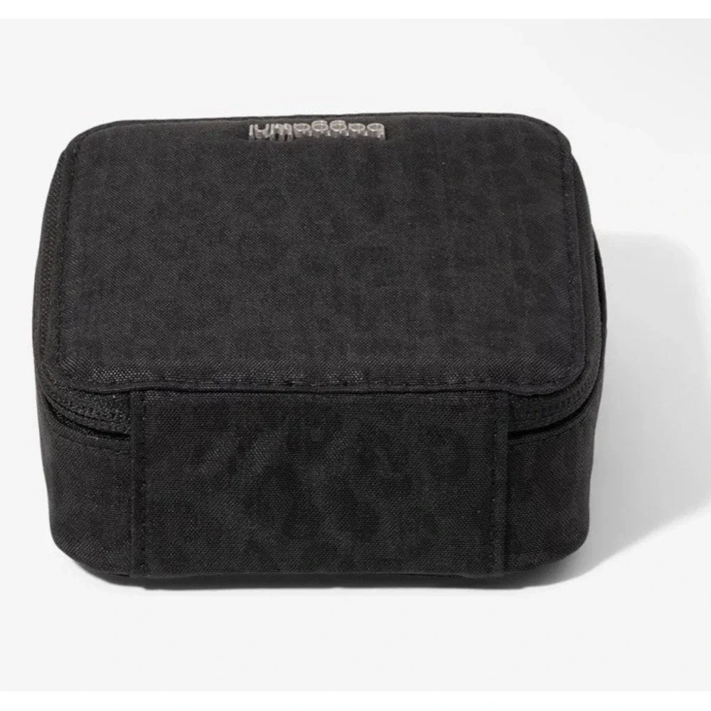 NWT $40 Baggallini Travel Jewelry Box Black Cheetah Embossed Zip Organizer Case